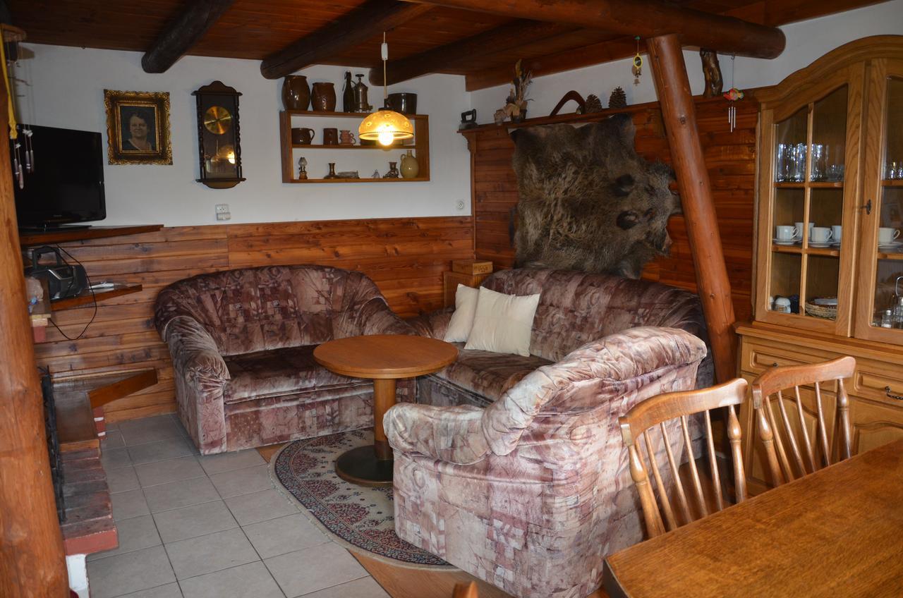 U Serifa Chalet